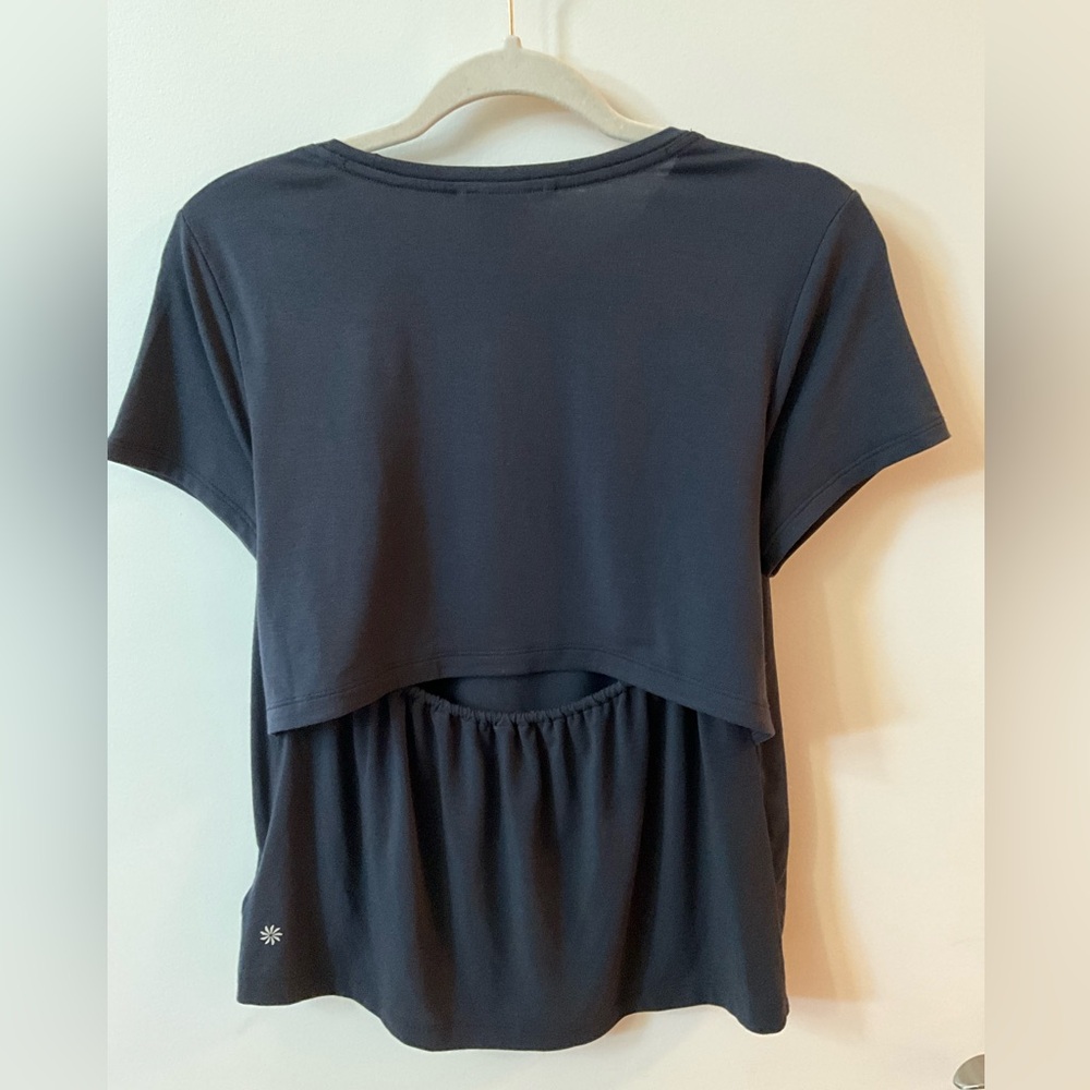 Athleta Open Back Tee in Black Size Small